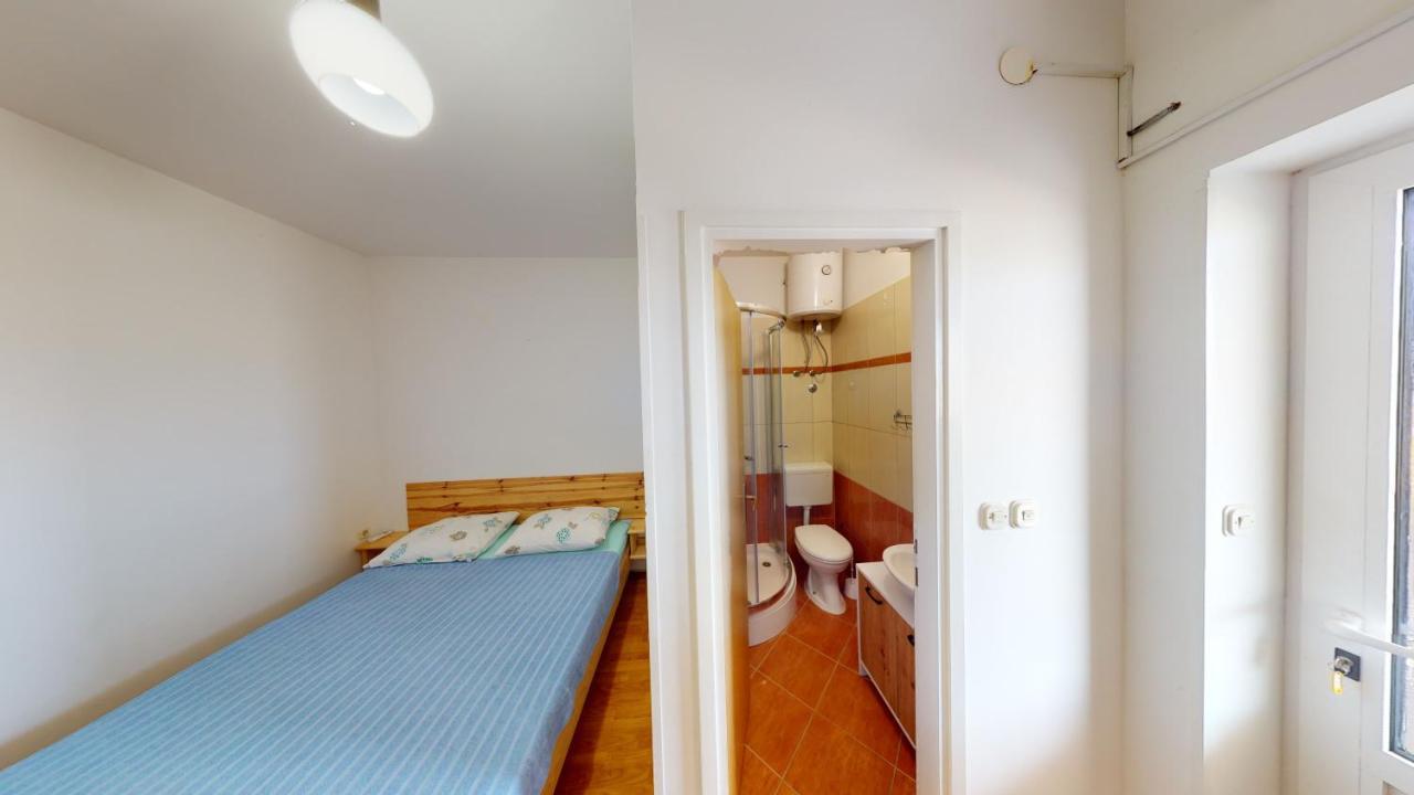 Jaska & Jelica House Apartments Metajna Kültér fotó