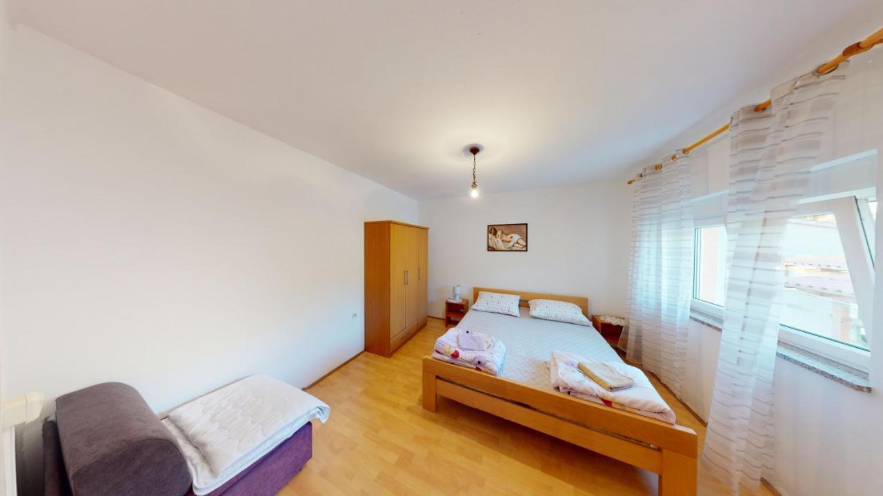 Jaska & Jelica House Apartments Metajna Kültér fotó
